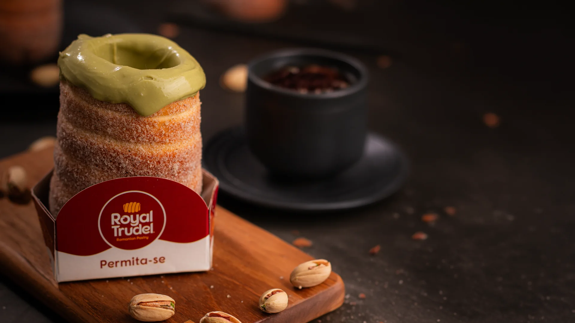 Trudel Royal Trudel finalizado com creme de pistache